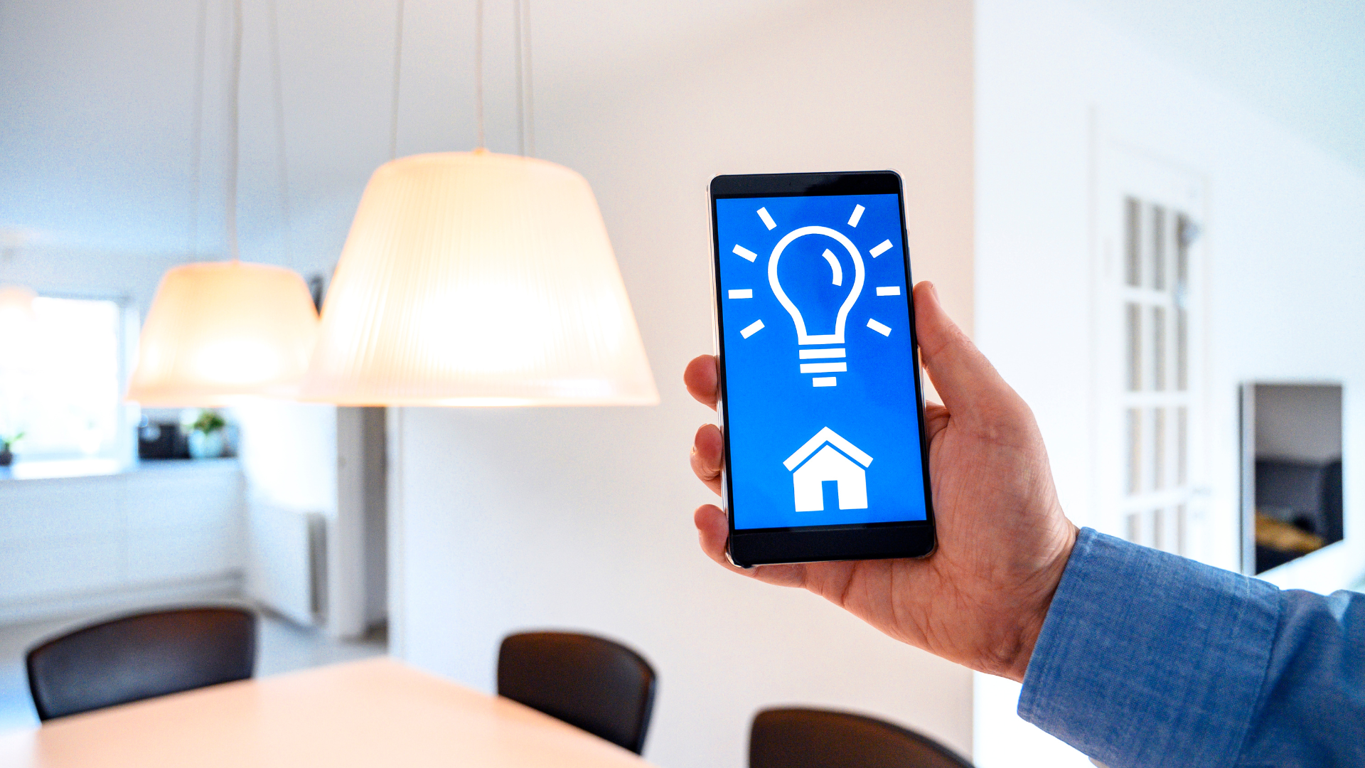 Nutze Smart Home Technologie bei der Beleuchtung