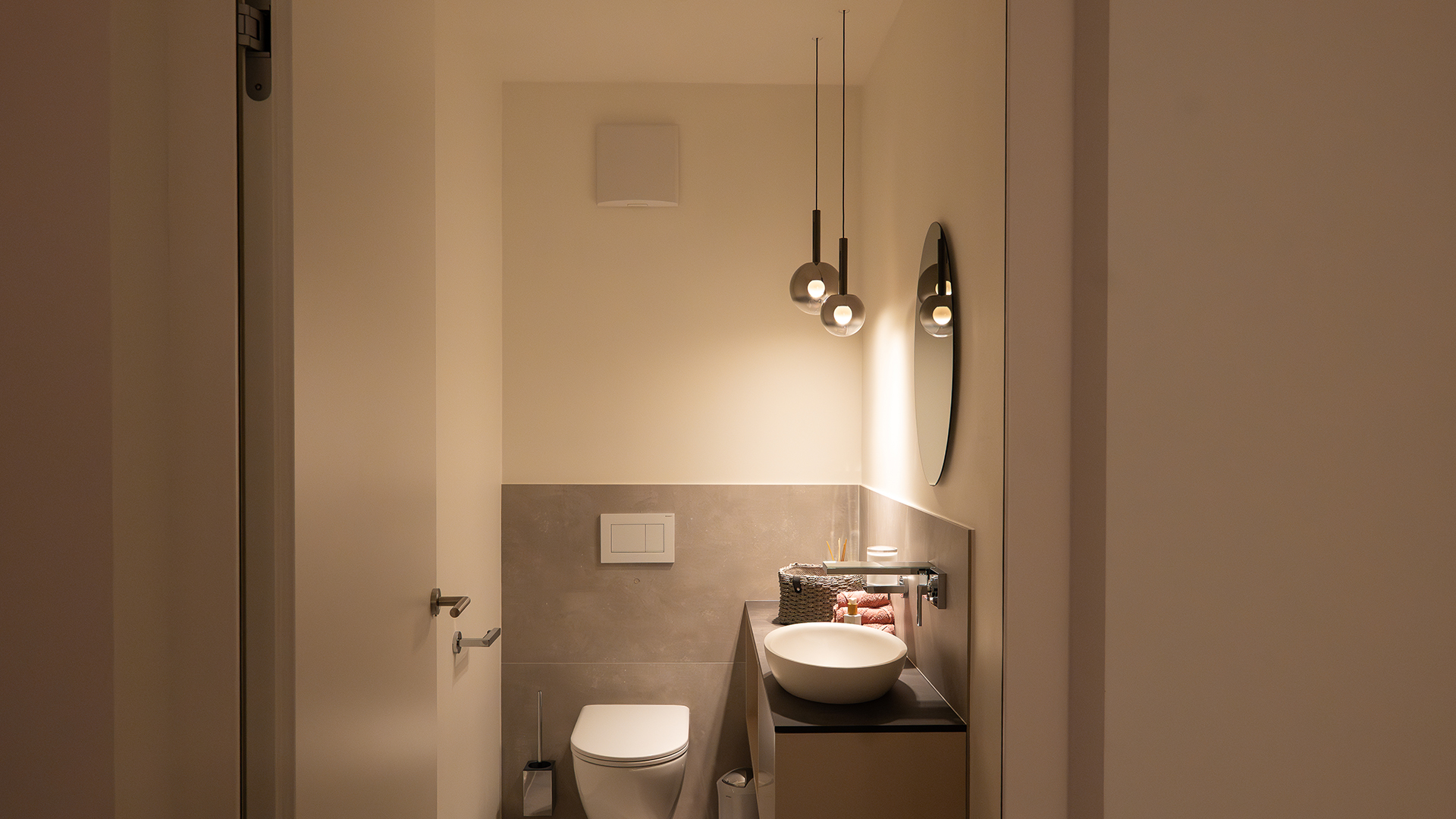 Pendelleuchten im WC-Bereich, Lichtplanung Conceptlicht