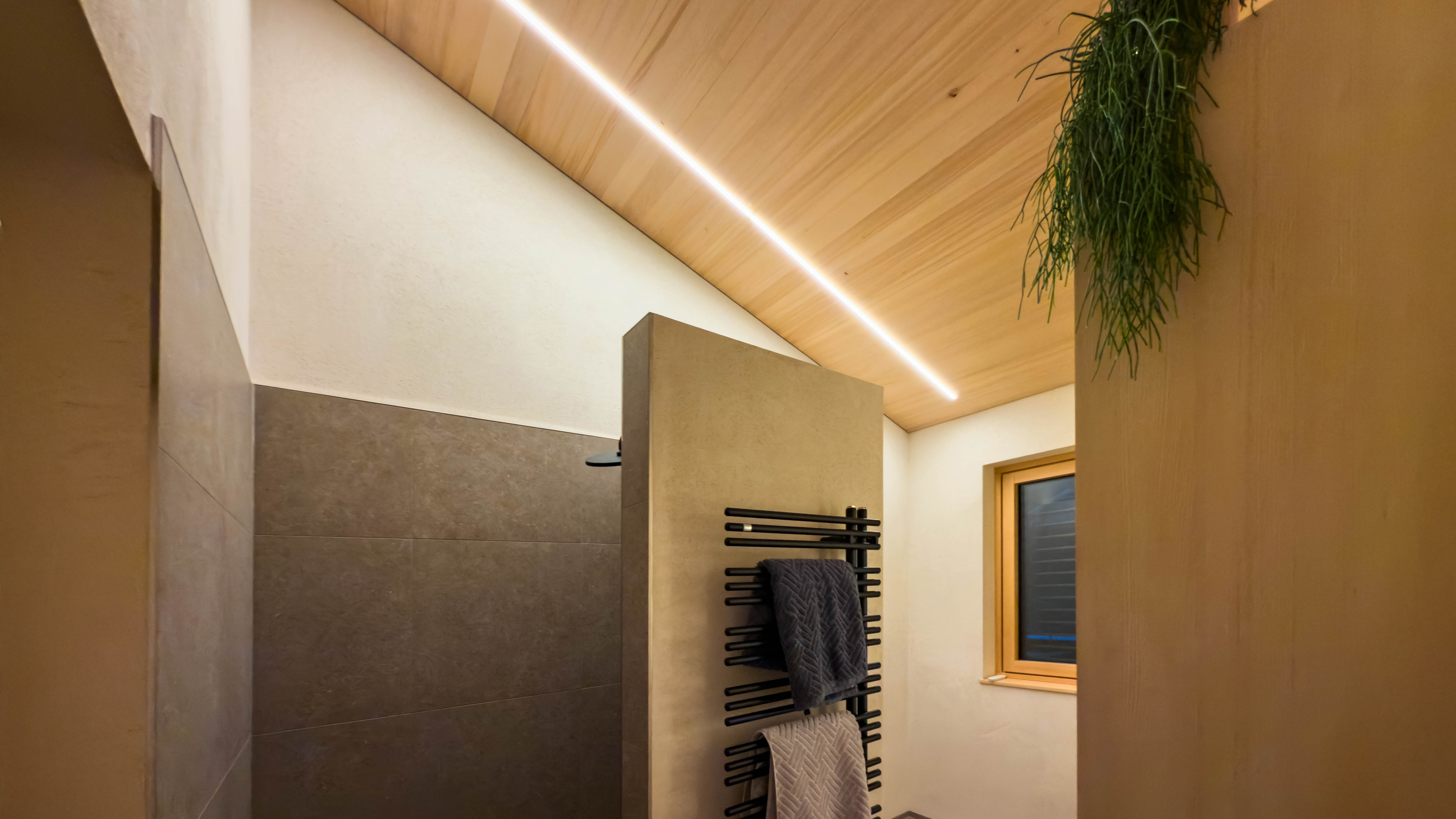 Beleuchtung im Bad, Dachschräge, Referenz Ulmer